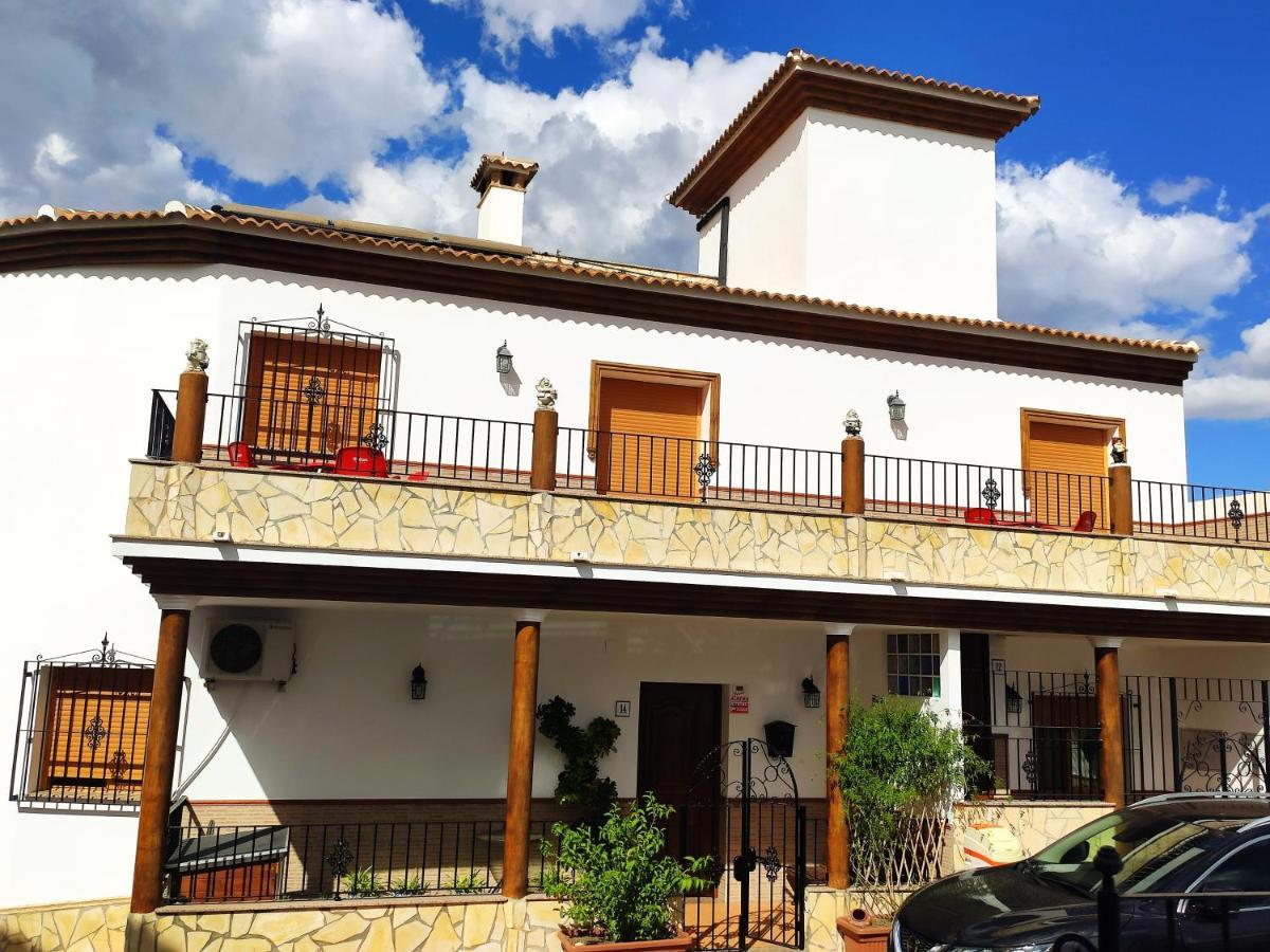 Casa Amplia Con Terraza En La Vinuela Villa Kültér fotó